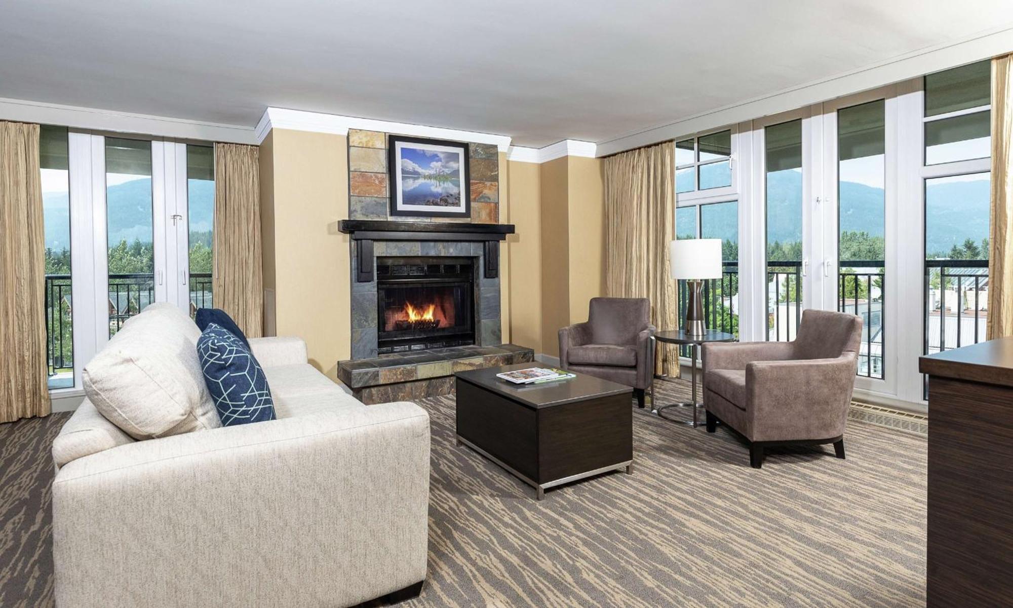 Hilton Whistler Resort & Spa Bagian luar foto