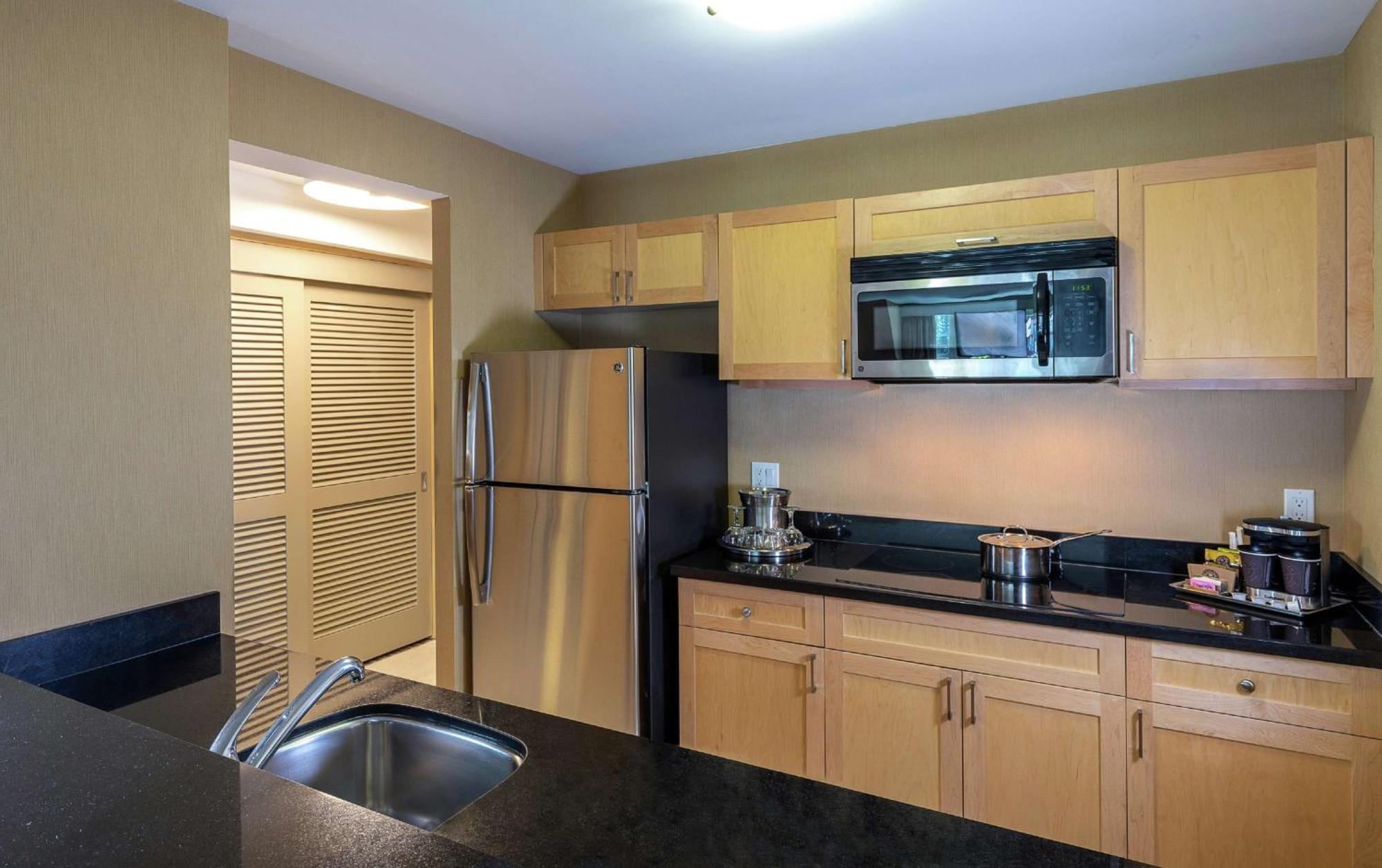 Hilton Whistler Resort & Spa Bagian luar foto