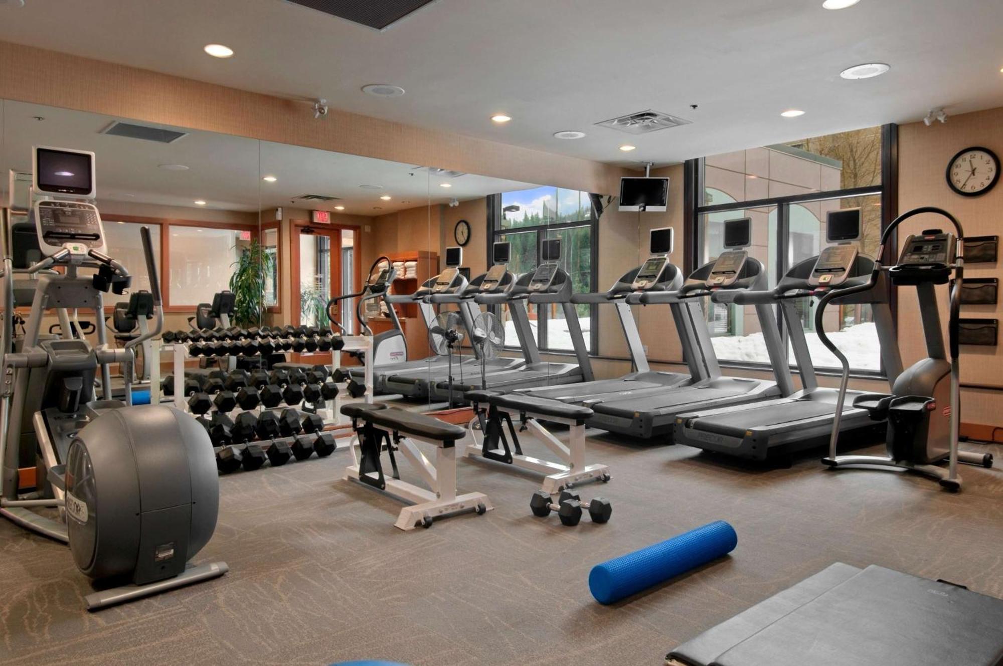 Hilton Whistler Resort & Spa Bagian luar foto