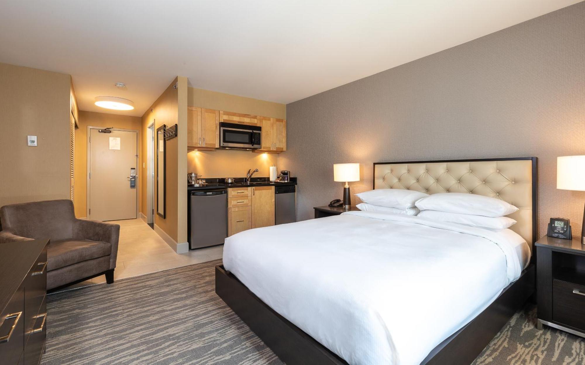 Hilton Whistler Resort & Spa Bagian luar foto